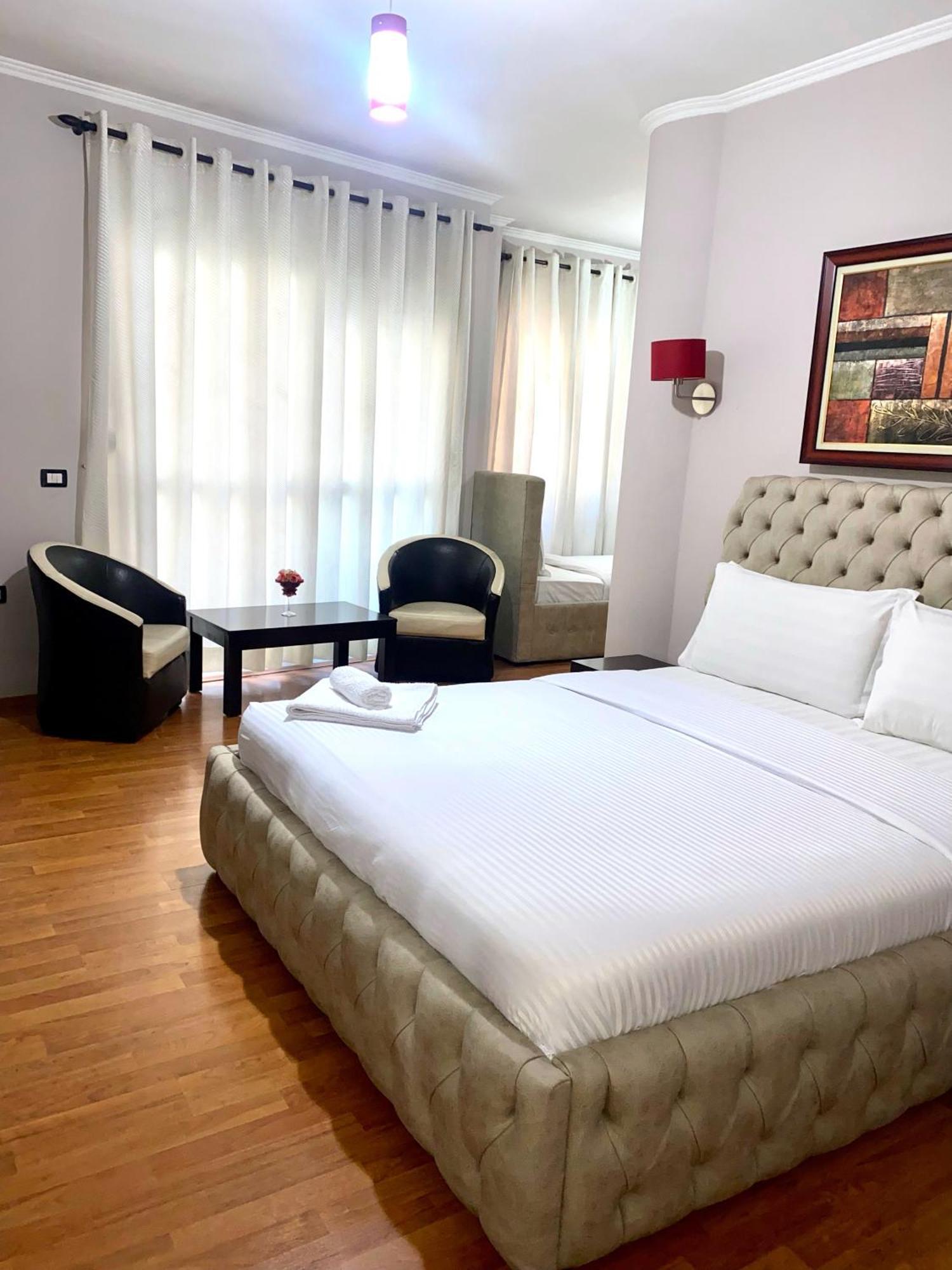 Prince Hotel Tirana Eksteriør billede